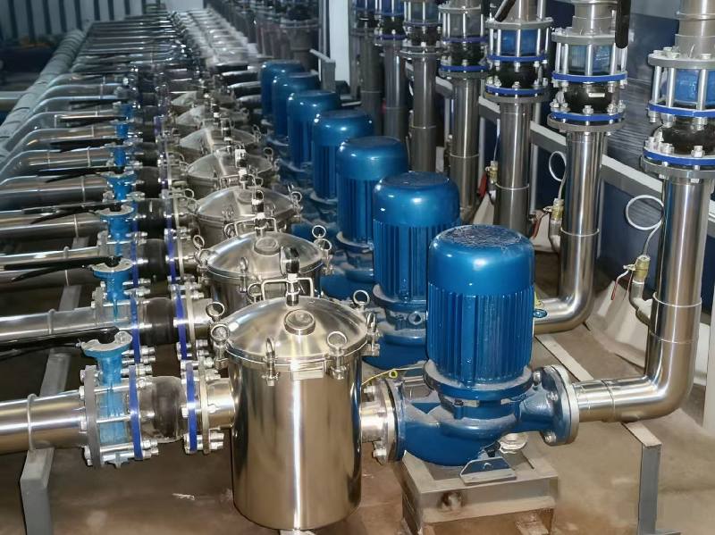 원심 펌프를 시동할 때 밸브를 닫아야 하는 이유는 무엇입니까?